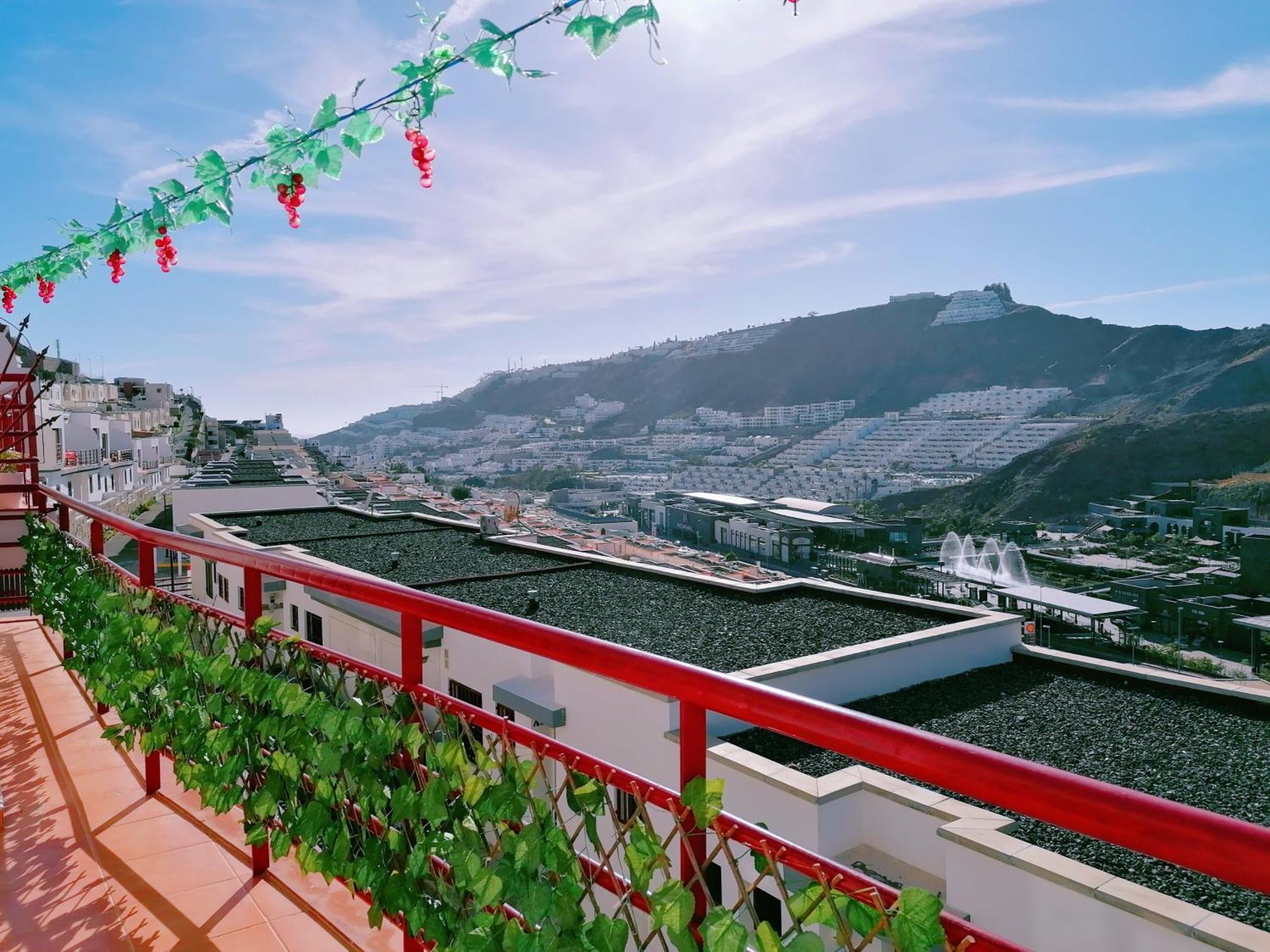 Big Villa Puerto Rico Streetfront With Private Saltwater Jacuzzi Pool, Bbq, Kitchen & 3 Terraces Near Shopping Center Puerto Rico (Gran Canaria) Luaran gambar