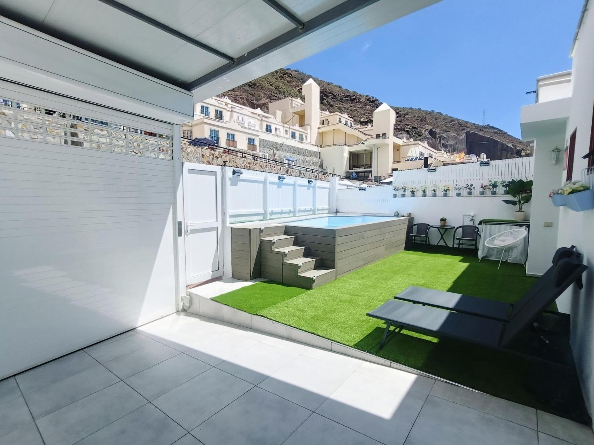 Big Villa Puerto Rico Streetfront With Private Saltwater Jacuzzi Pool, Bbq, Kitchen & 3 Terraces Near Shopping Center Puerto Rico (Gran Canaria) Luaran gambar