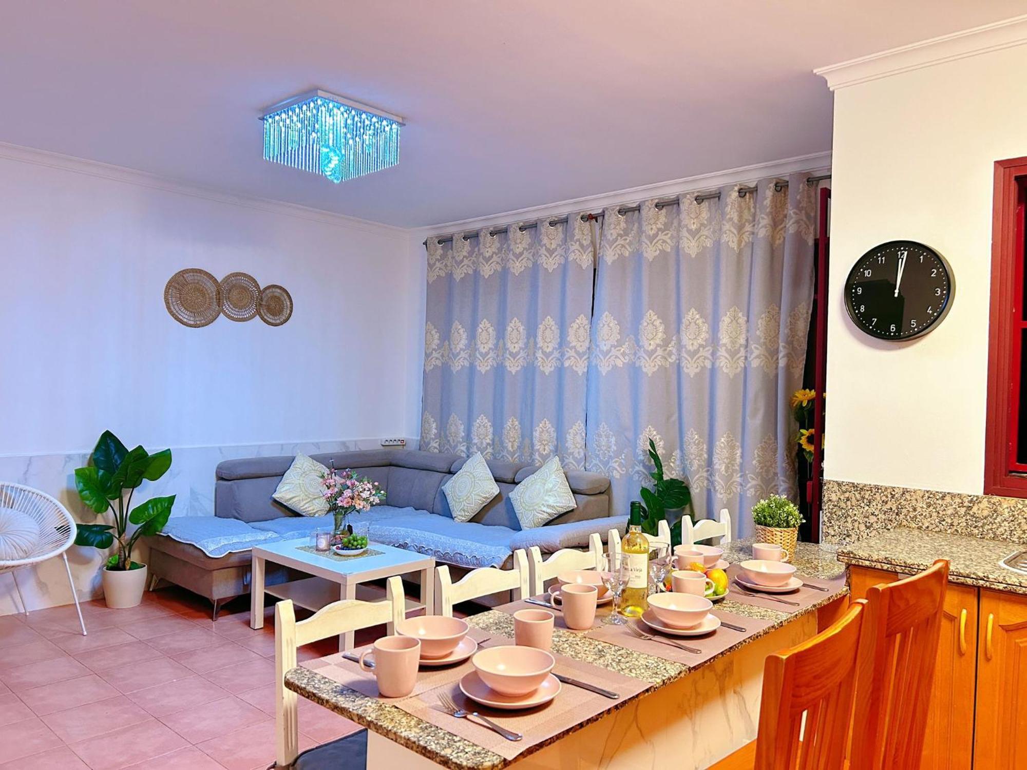 Big Villa Puerto Rico Streetfront With Private Saltwater Jacuzzi Pool, Bbq, Kitchen & 3 Terraces Near Shopping Center Puerto Rico (Gran Canaria) Luaran gambar